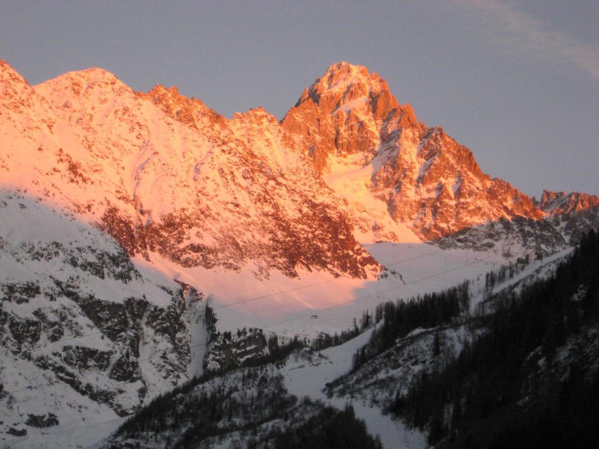 Chalets Pyrene Mont-Blanc Chamonix Exterior foto